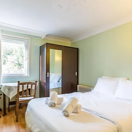 Lovely Flat Near Trendy Spots In Kadikoy 公寓